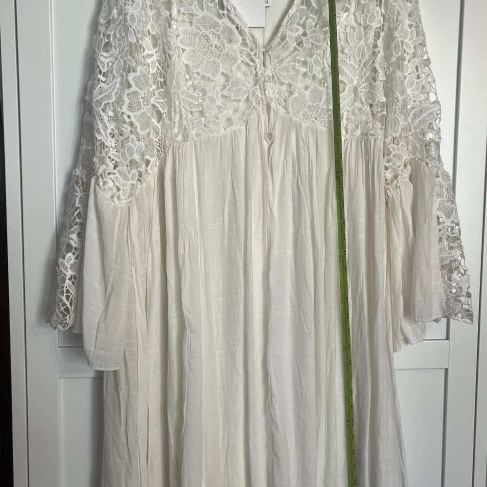 Iovry lace bell sleeve dress size 2X - Picture 4 of 5